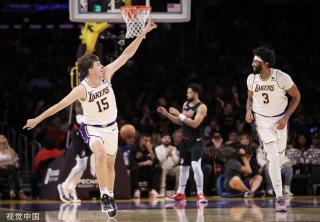 现不仅使他 现不仅使他