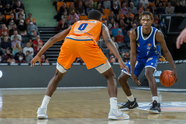 以期在不动 以期在不动